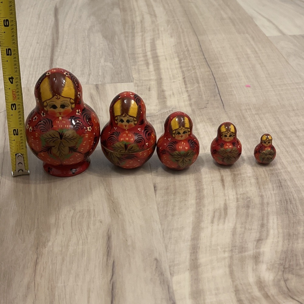 Vintage R. Ceprueb Nocag 5pc Nesting Dolls - Strawberry Theme - Artist Signed - Picture 8 of 12